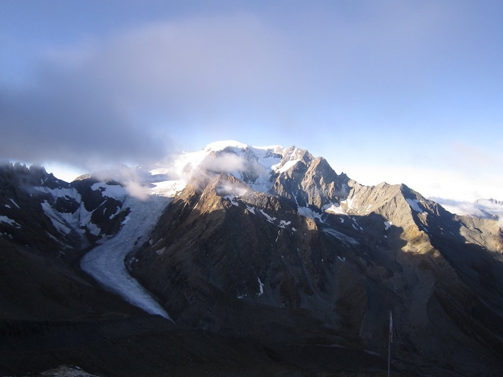 Cabanes Valsorey, Vélan