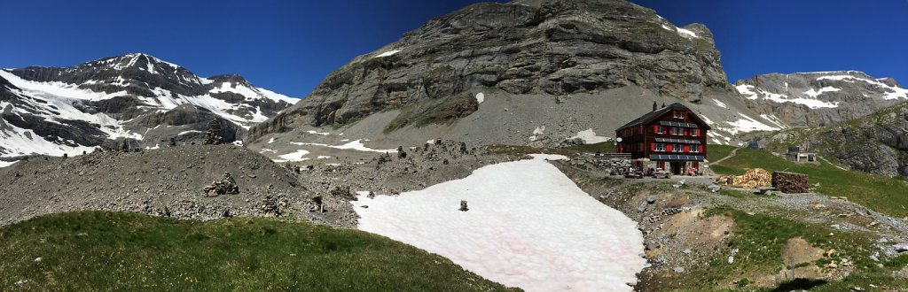 Loèche-les-Bains, Gemmipass, Lämmerenhütte (28.06.2015)