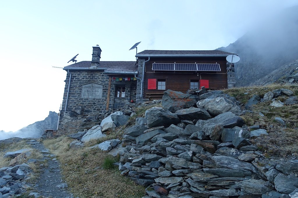 Cabane de Valsorey, Cabane du Vélan (08-09.09.2015)