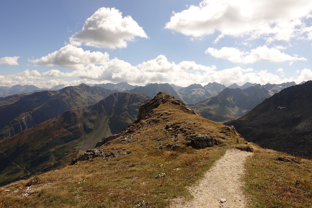 Oberalppass, Pazolastock, Badushütte (09.09.2018)