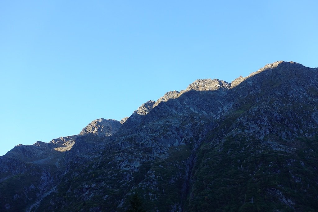 Fionnay, Ecurie du Crêt, Col de Sarshlau, Le Dâ, Col du Bec d'Aigle, Louvie (26.09.2018)