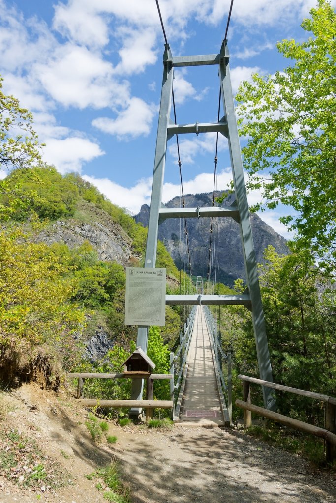 Saillon, Passerelle à Farinet (25.04.2024)